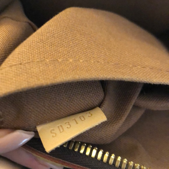 ❤️SOLD❤️Authentic Louis Vuitton - Picture 3 of 8